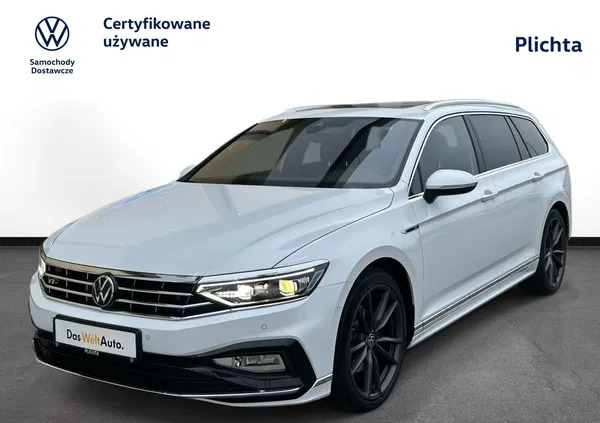 niepołomice Volkswagen Passat cena 209900 przebieg: 15000, rok produkcji 2023 z Niepołomice